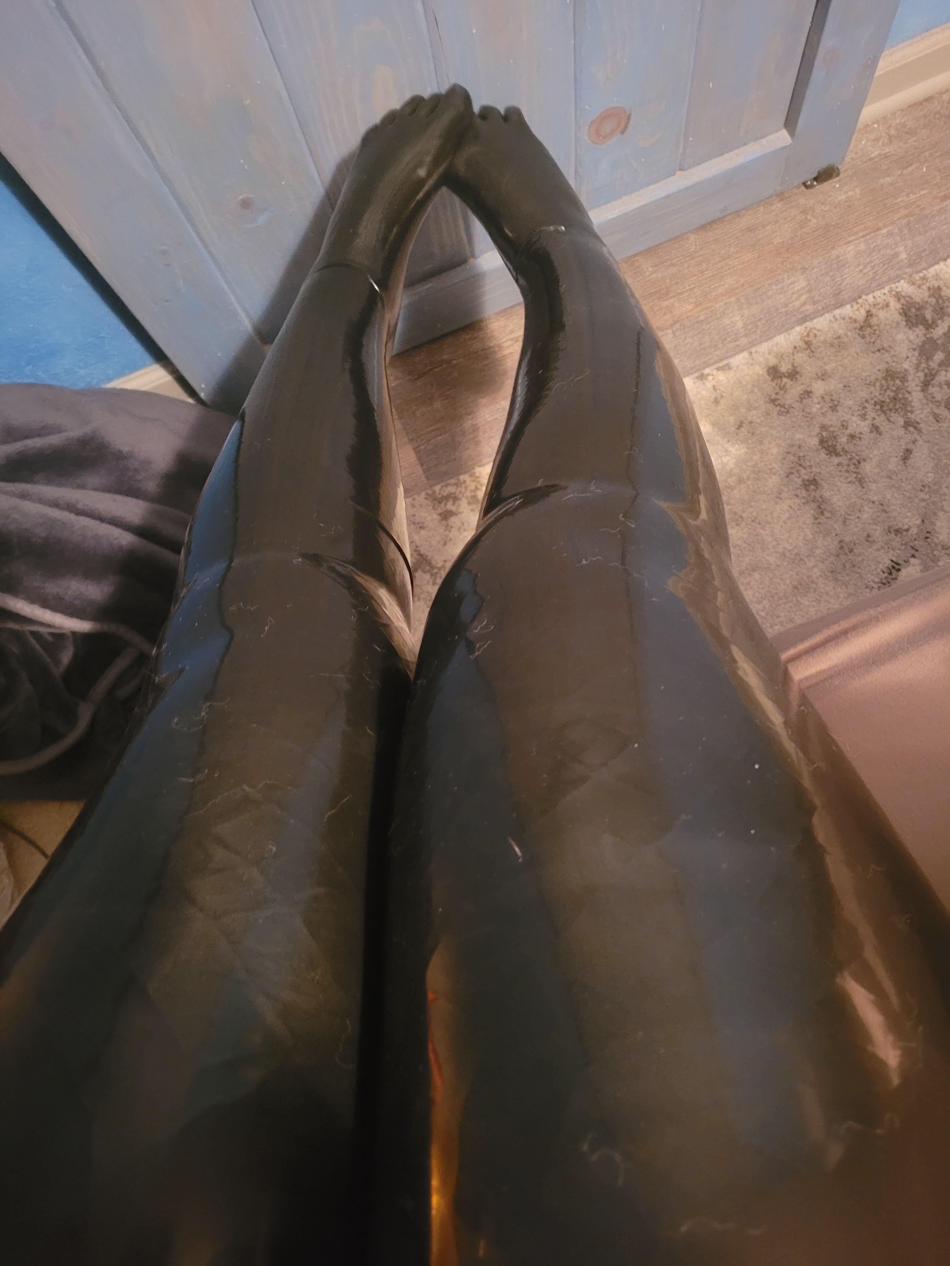 I Made A New Account Just For Latex 💚