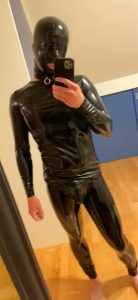 First Time Wearing Rubber And Im Already In Love 🖤