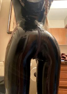 Hope Your Day Is As Lovely As My Shiny Ass😉😘