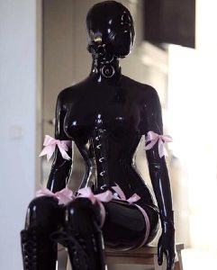 I Like The Addition Of Pink Bows. I’m Not Sure Who The Model Is.