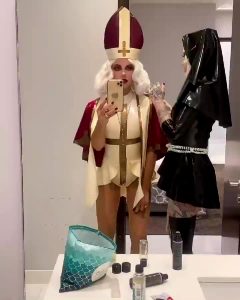 Kate Beckinsale Lubing Up Her Latex Nun Costume