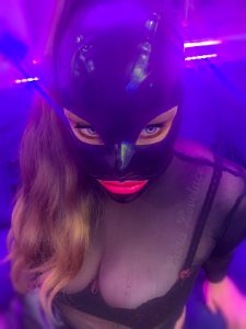 New To Reddit And New Latex Hood! How Does It Look? Shiny Enough? 🖤🖤