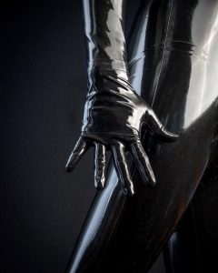 Shiny Latex Gloves? Yes Please! 🖤