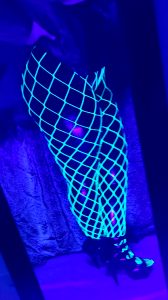 Still Riding My Shiny Booty Train Today With Some Blacklight 🥰