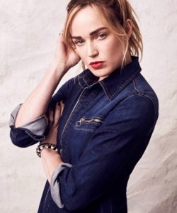 Rubberdoll On Her Best Behaviour