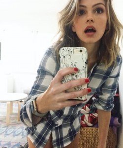 Top superstars of the day (15 pictures)